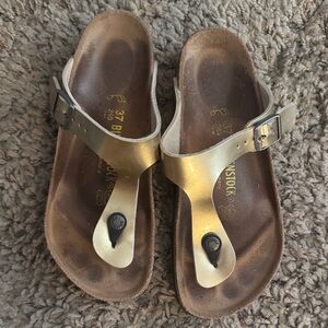 Birkenstock Sz 7/37 Gold Thong Sandals